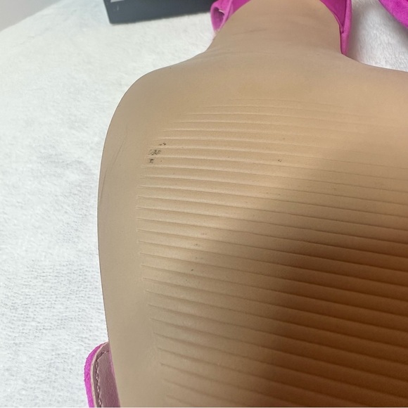 NWT Bloomingdale’s Exclusive Aqua Bell Slingback Heels - Picture 6 of 9